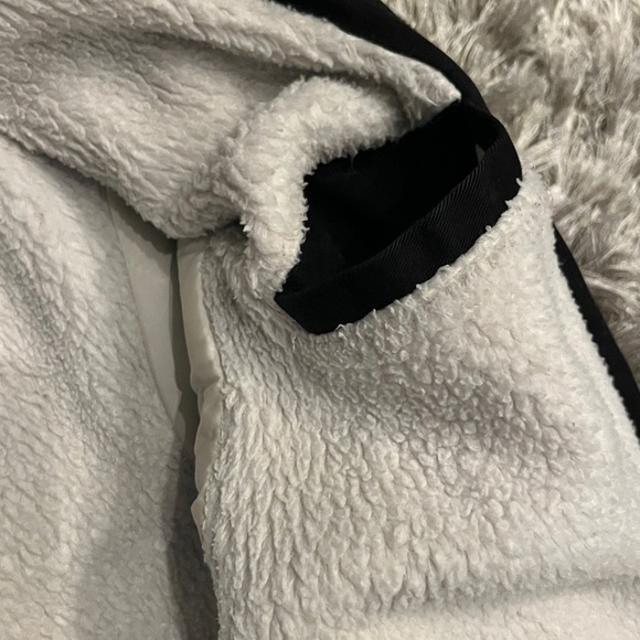 QUIKSILVER- Men's Black fleece lined Jacket Size M - Picture 4 of 9